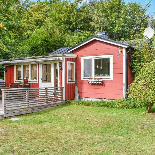 Gorgeous Home In Fjälkinge With Wifi, hotel in Fjälkinge