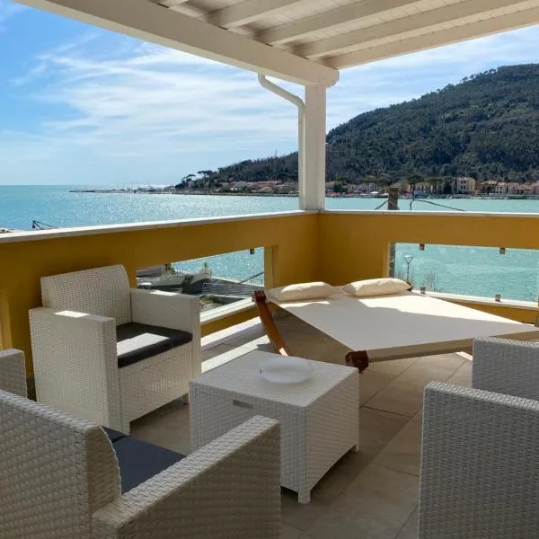 Maison Del Magra, hotel v destinácii Ameglia