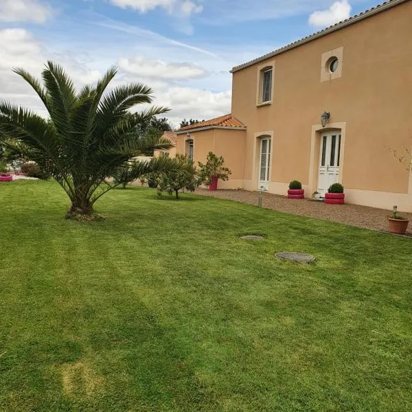 Le logis du marais, hotel in Grues