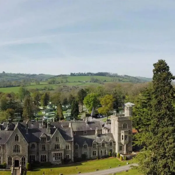 Mellington Hall Country House Hotel, hotel in Snead