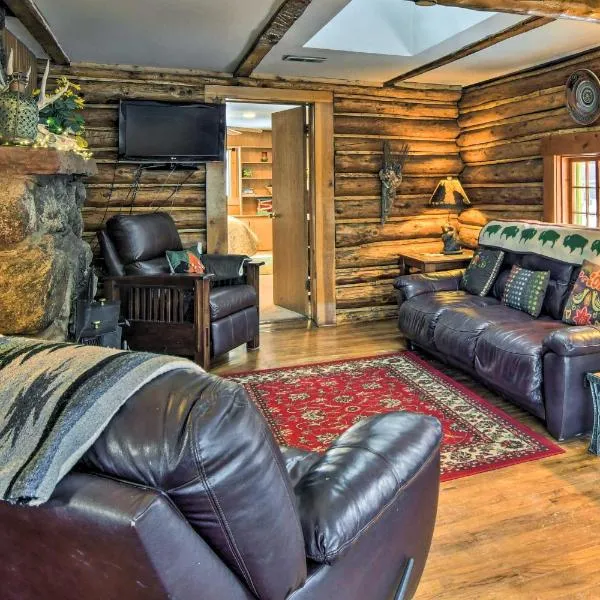 Allenspark Vacation Rental Near Estes Park!, hotel di Allenspark