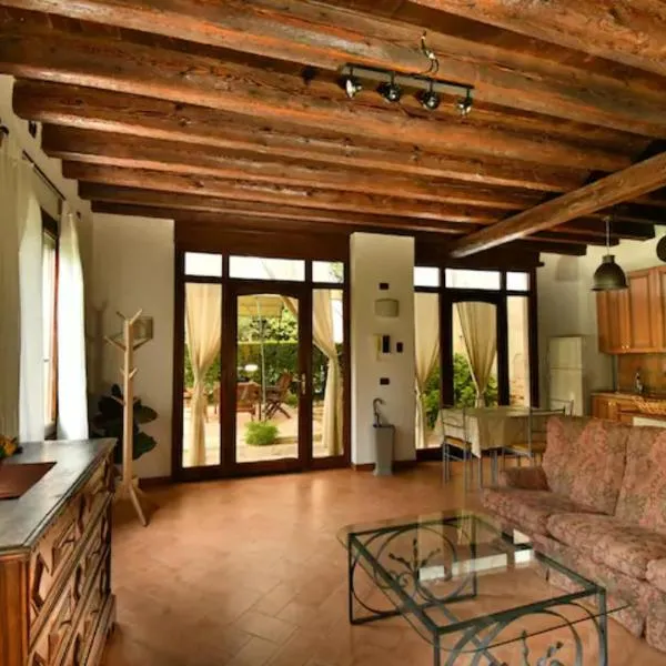 Villa Navagero - Ca' Degli Stefani A, hotel in Rovarè
