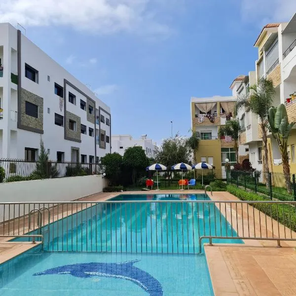 Agreable appartement dans une résidence calme sécurisée, hotel in El Harhoura