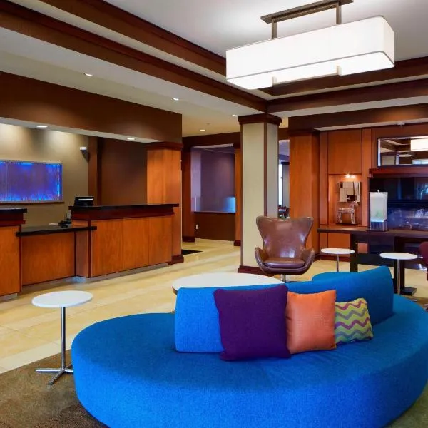 Fairfield Inn and Suites Columbus Polaris، فندق في سنبري