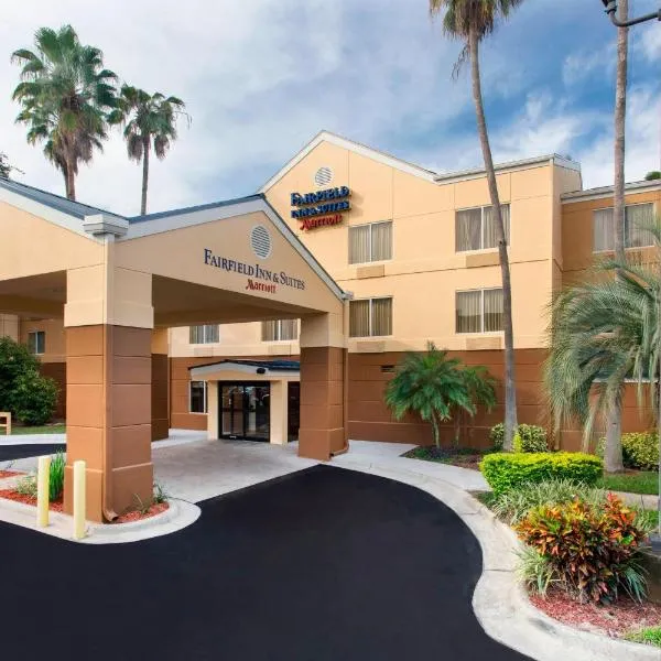 Fairfield Inn and Suites by Marriott Tampa Brandon, hôtel à Valrico