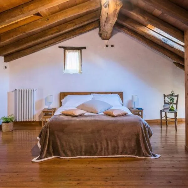 Rustico ed Elegante Molina 3 by Holiday Solutions, hotel in Orsenigo