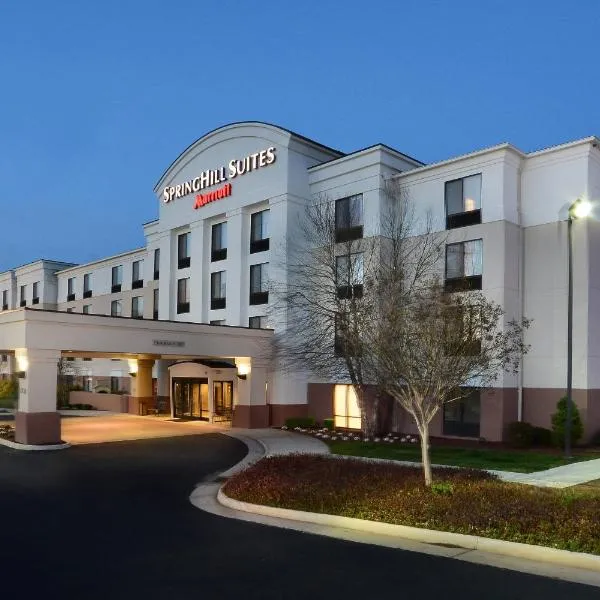 SpringHill Suites by Marriott Lynchburg Airport/University Area โรงแรมในลินช์เบิร์ก