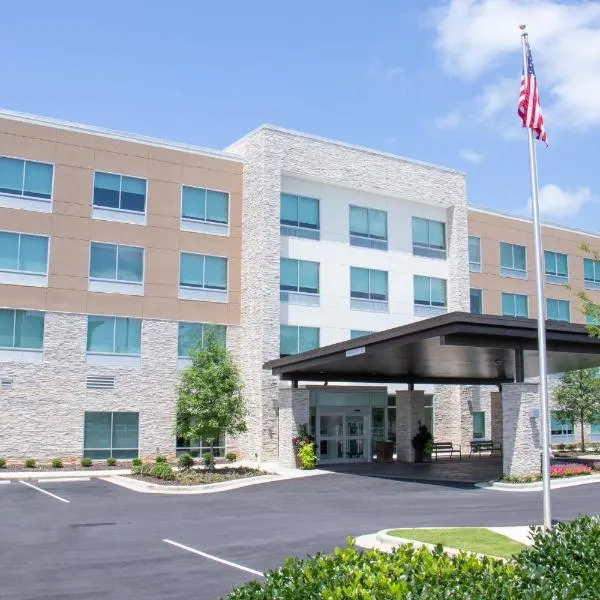 Holiday Inn Express & Suites - Tuscaloosa East - Cottondale, an IHG Hotel: Vance şehrinde bir otel