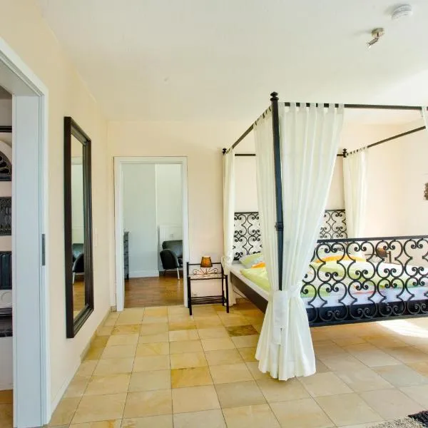 NEU! Ferienwohnung Zum Kaminzimmer, ξενοδοχείο σε Toppenstedt