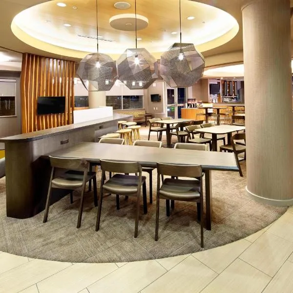 SpringHill Suites by Marriott Chicago Waukegan/Gurnee, hotel v destinaci Waukegan