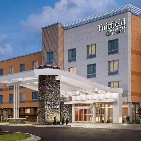 Fairfield Inn & Suites Shawnee、ショーニーのホテル