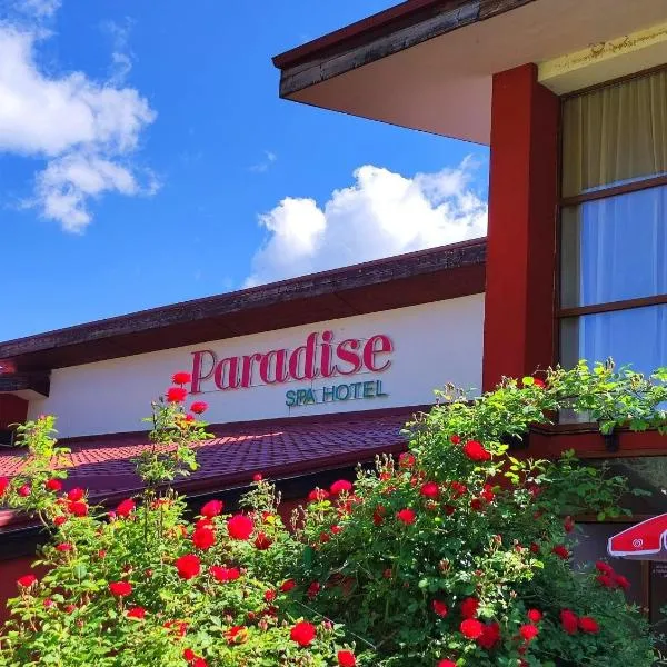 치고프 차르크에 위치한 호텔 Paradise SPA Hotel