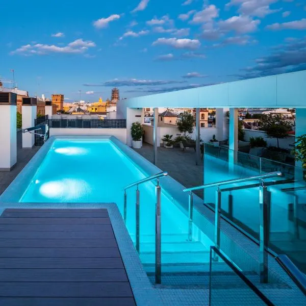 nQn Aparts & Suites Sevilla, hotel v destinaci Seville
