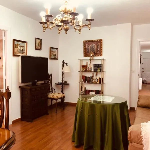 Vivienda Familiar en el Centro de Baeza, khách sạn ở Baeza