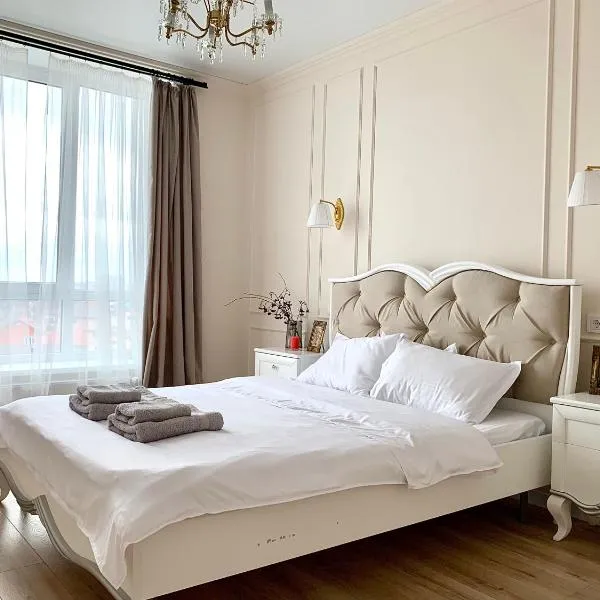 Квартира с закатами ЖК Парк Фонтанов, hotel in Fontanka
