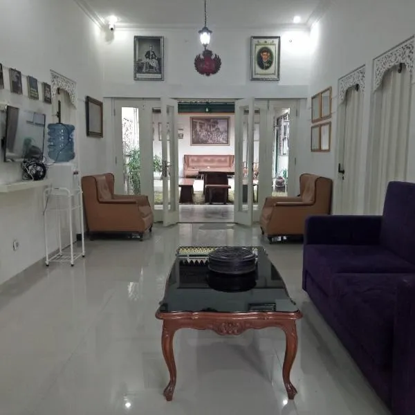 Omah Ndanu Homestay, hotel v destinaci Yogyakarta