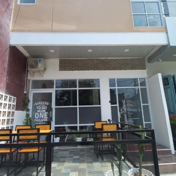 MALAKUI Bed&Coffee, hotel in Enrekang
