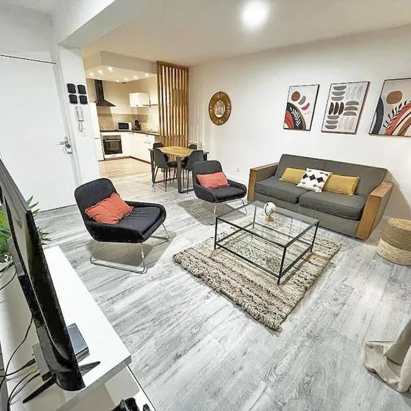 LeRelaisdOdile - Grand T2 * Spatieux * HyperCentre, hotel in Cambrai