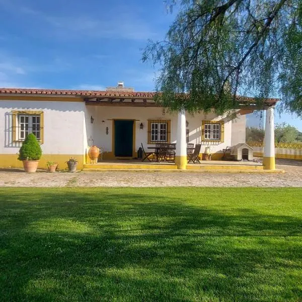 Montinho do Palanque, hotel in Viana do Alentejo