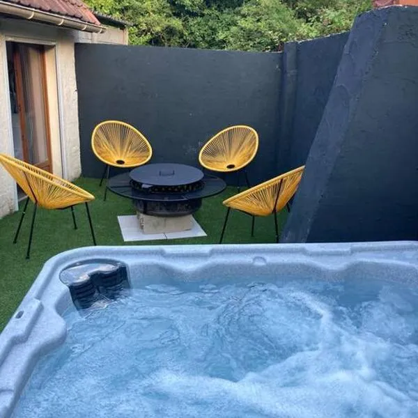 Au Bois d'Epenin - Gite et Spa, hotel in Monchy-Breton