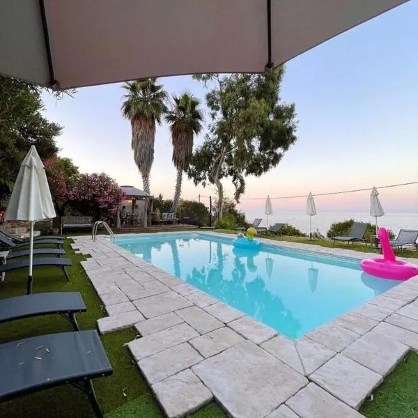 Residence VILLA MOROSI - Favone, hotel v destinácii Conca