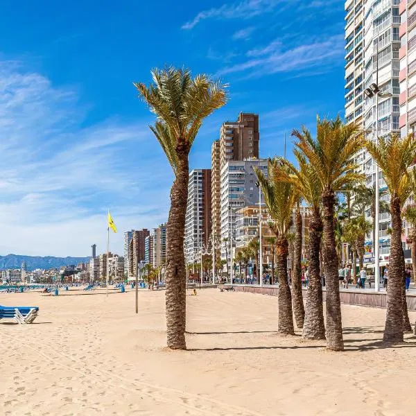 VIRGINIA Levante beach apartments, hotel in Benidorm