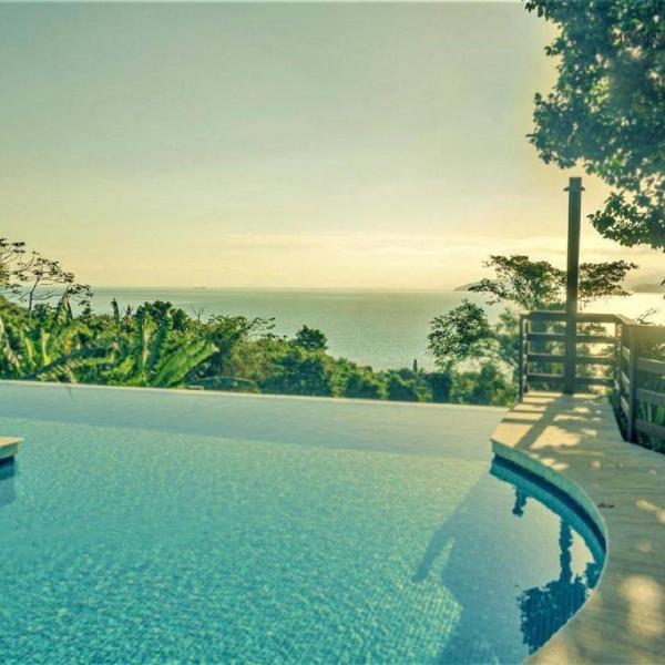 Ilhabela - Praia do Curral - Casa em condomínio