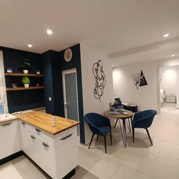Lovely 1-Bed Apartment in lac1 Tunis, hotel v destinaci Tunis
