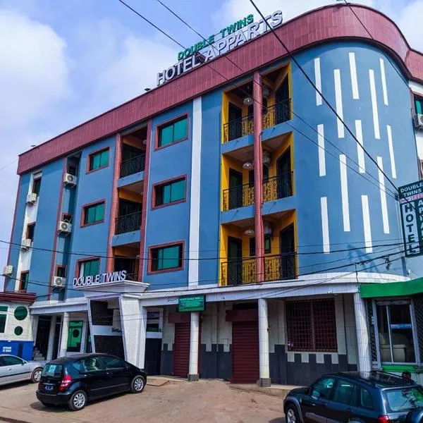 Double twins Hotel & Suites, hotel v destinaci Yaoundé