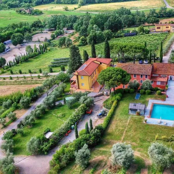 Agriturismo Corte Benedetto、モンテカルロのホテル