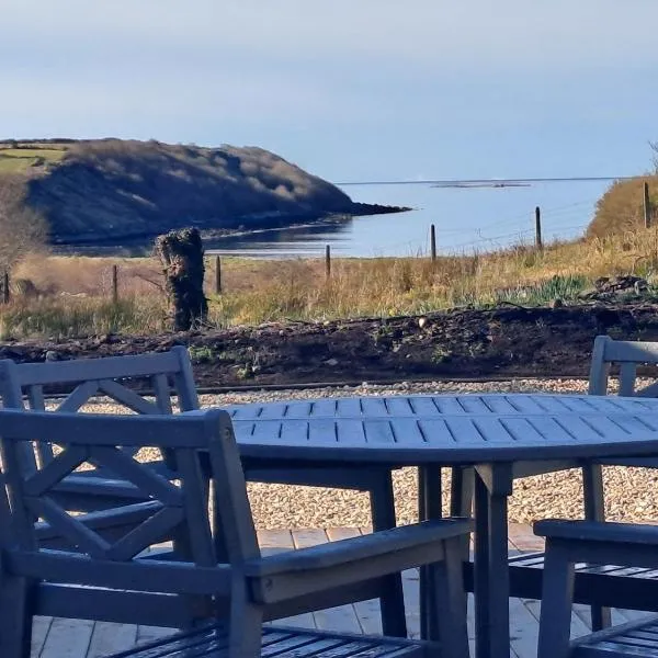 Blaneys Coastal Cottage, hotel v destinaci Mountcharles