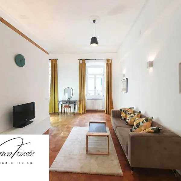 L'arco Trieste studio living 2, hotel a Trieste