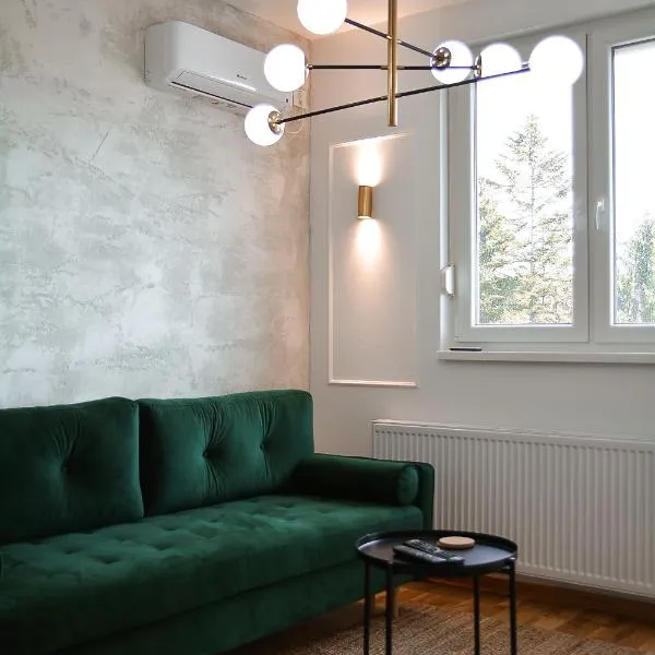 CROWN apartment, hotel in Subotica