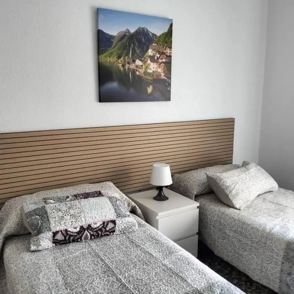 Alojamiento Dunas centro, hotel en Tabernas