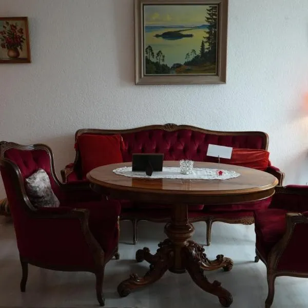 Dream apartment in nice villa near forest, hotel di Brügg