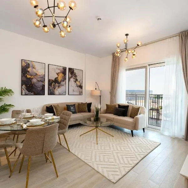 Maison Privee - Chic Apt on Yas Island cls to ALL Main Attractions, hotel in Abu Dhabi