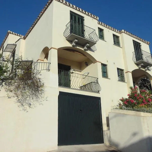 Casa Vacanza Arbatax, khách sạn ở Àrbatax