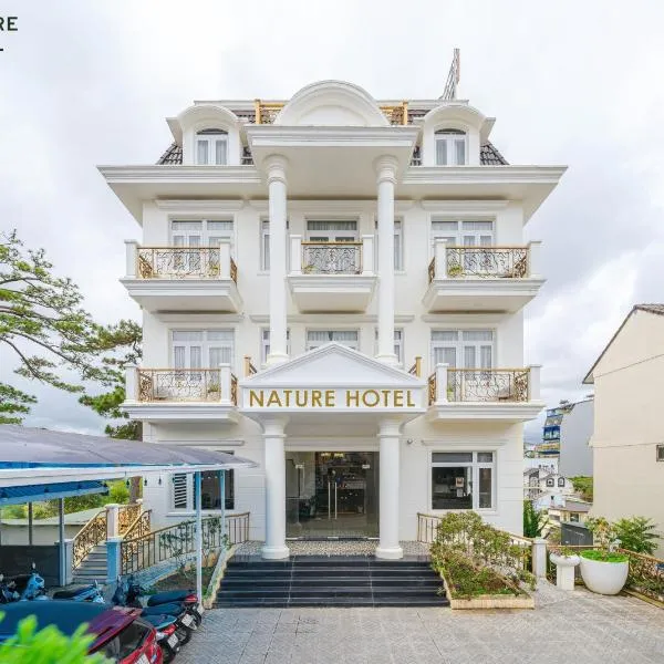 Nature Hotel, hotel di Dalat