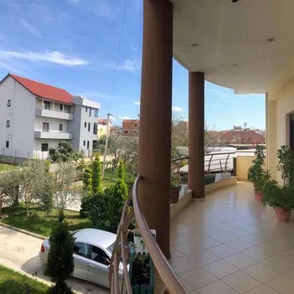 Villa Uklala, hotell i Kamëz