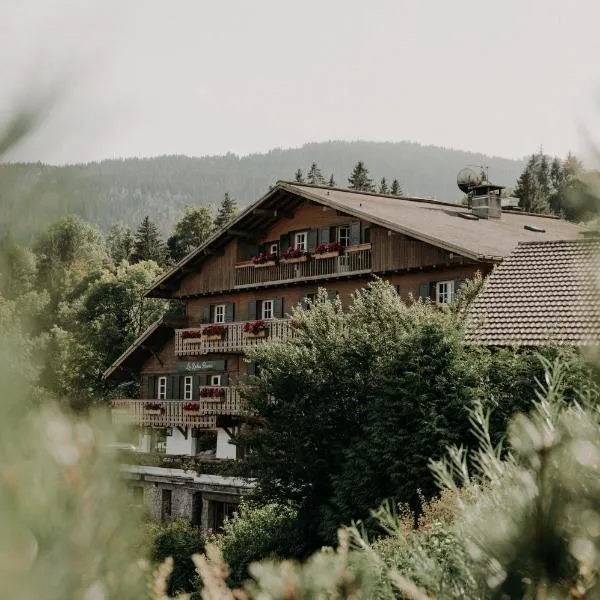 Hôtel Les Roches Fleuries, hotel v destinaci Cordon