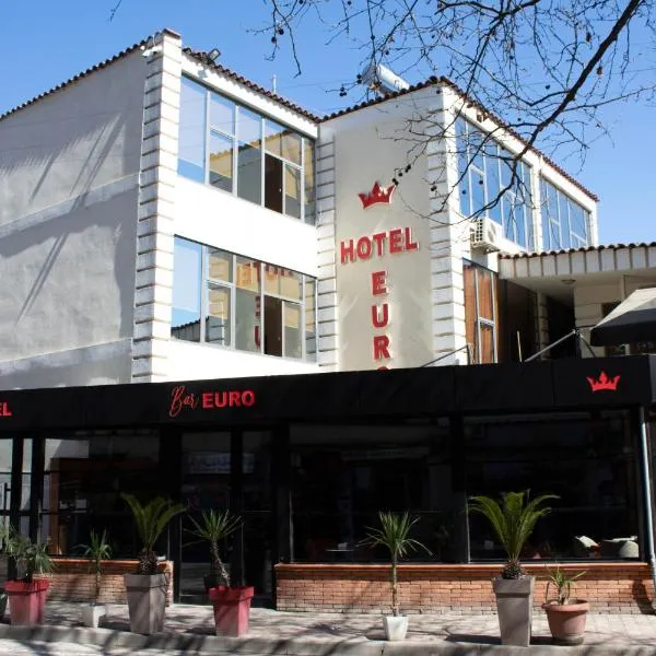 Hotel Euro, готель у місті Qerrexhias