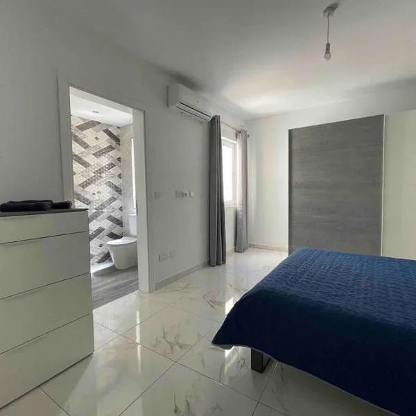2 bedroom Apartment in Mellieha with Sea Views and Close to all Amenities, hotel en Mellieha