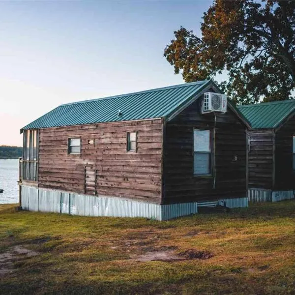 Lakefront Cedar Cabin - 6, hotel v destinaci Mead
