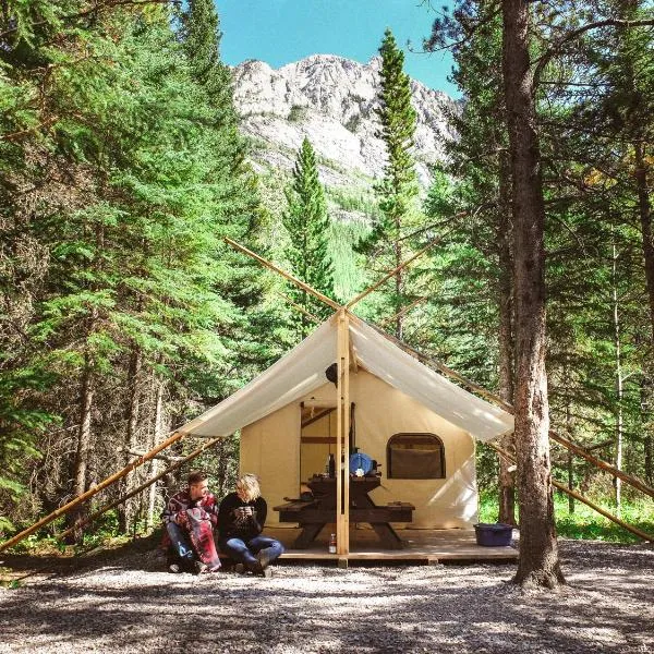 Sundance By Basecamp, hotel v destinaci Kananaskis Village