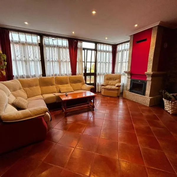 Casa de Aldea el Pontón, khách sạn ở Cue