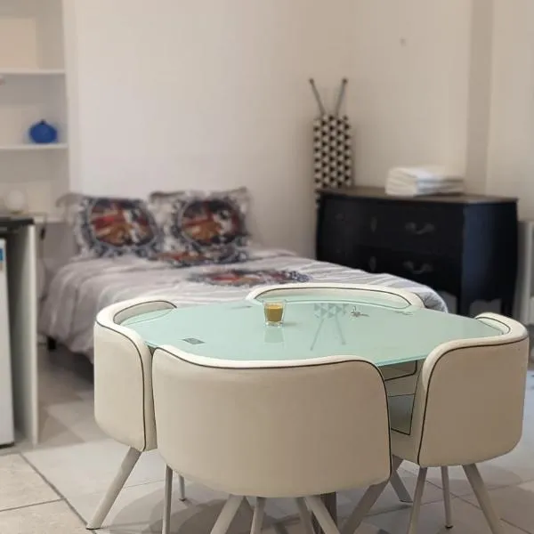 Hollyday Studio Paris Centre Montmarte Sacré-coeur Opera Louvre