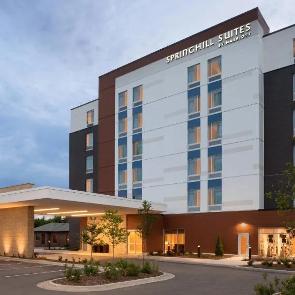 SpringHill Suites by Marriott Milwaukee West/Wauwatosa – hotel w mieście Wauwatosa