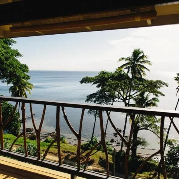 Beachfront Villa - Pod House, Private Plunge Pool, hotel v destinaci Savusavu