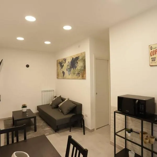 Santa Chiara Luxury House, hótel í Napolí