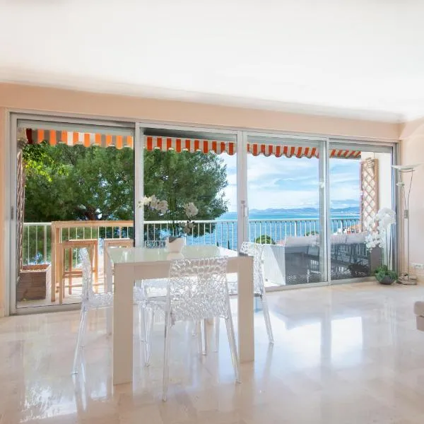 PRESTIGE Mont Boron -Terrace -Sea View -2BR, Hotel in Nizza